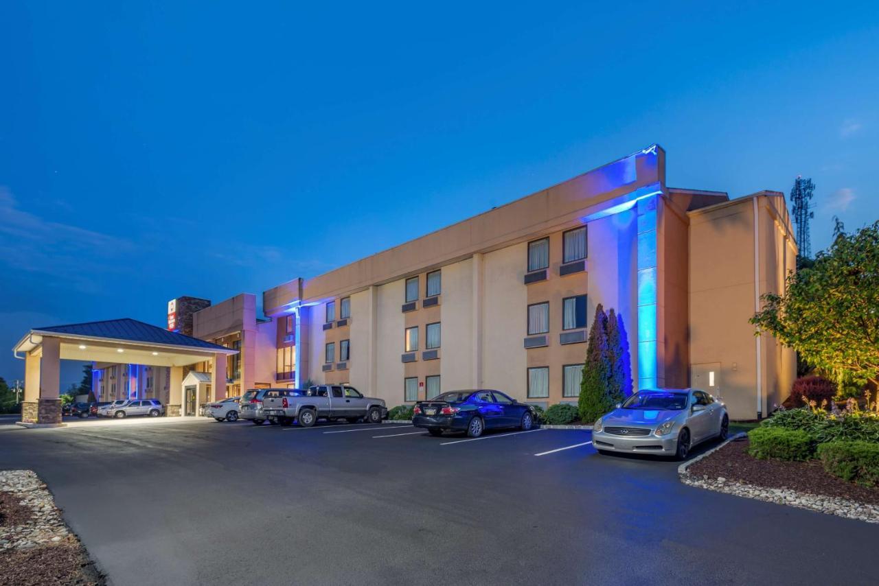 Best Western Plus Poconos Tannersville Exterior photo