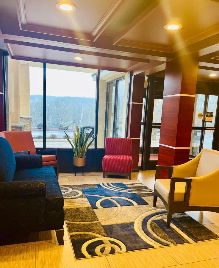 Best Western Plus Poconos Tannersville Exterior photo
