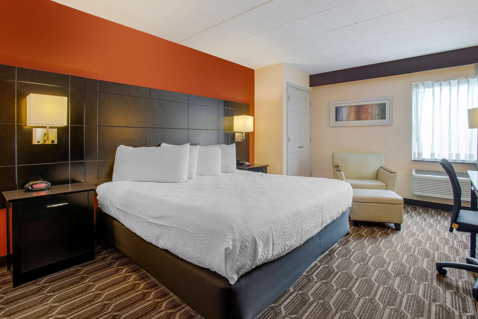 Best Western Plus Poconos Tannersville Exterior photo